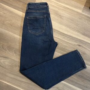American Eagle Outfitters Dark Blue mom jeans size 0 long